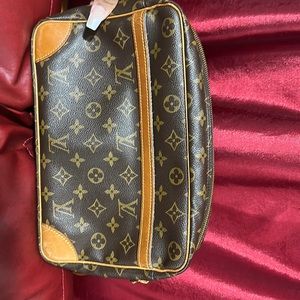 Authentic monogram Louis Vuitton purse